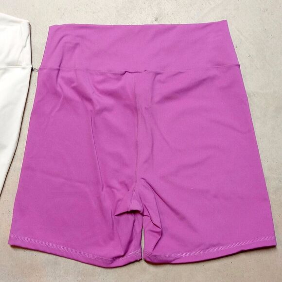 NWT Happily Grey Women's 5" Inseam Pink & Cream Bike Shorts Set of 2 Size Large - Picture 3 of 9